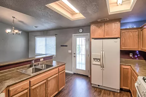 2231 Shenandoah Dr, Anderson, CA 96007 photo 11