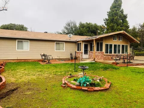 12420 Charron Ln, Redding, CA 96003 photo 1