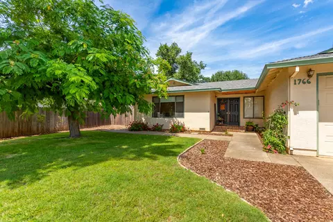 1766 Chicory Ct, Redding, CA 96002 photo 2