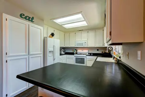 1466 Rose Tree Ln, Redding, CA 96003 photo 10