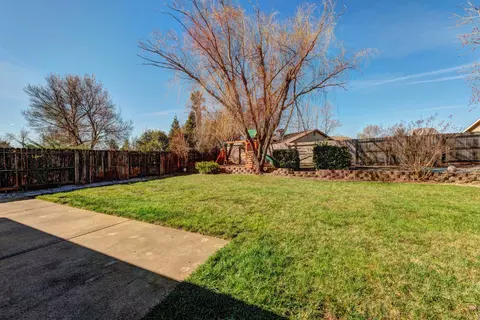 1466 Rose Tree Ln, Redding, CA 96003 photo 38
