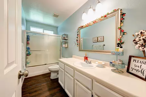 1466 Rose Tree Ln, Redding, CA 96003 photo 19