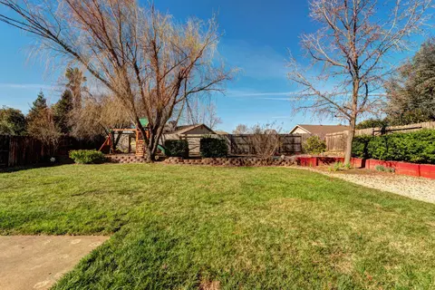1466 Rose Tree Ln, Redding, CA 96003 photo 36