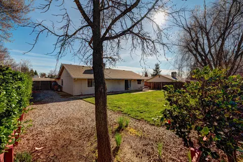1466 Rose Tree Ln, Redding, CA 96003 photo 32