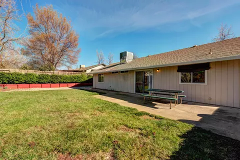 1466 Rose Tree Ln, Redding, CA 96003 photo 27