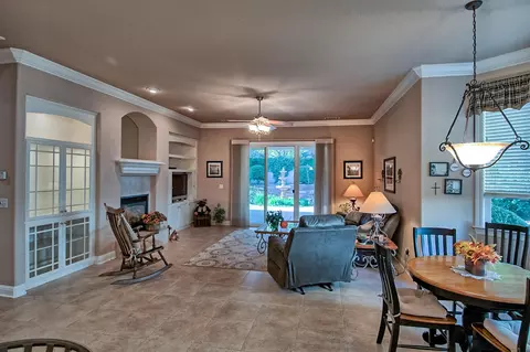 4630 Big Horn Dr, Redding, CA 96002 photo 5