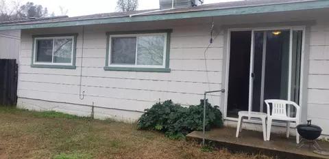 3413 West St, Redding, CA 96001 photo 4