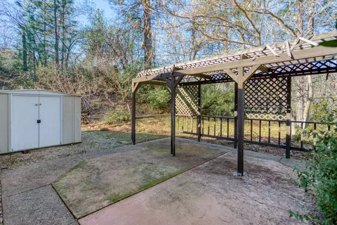 17549 Bobs Mountain Rd, Redding, CA 96003 photo 14