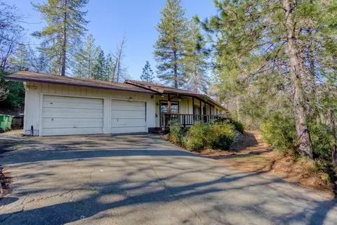17549 Bobs Mountain Rd, Redding, CA 96003 photo 1