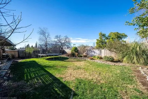1464 Purple Way, Redding, CA 96003 photo 32