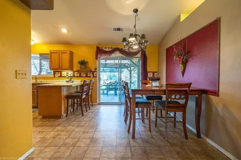 1464 Purple Way, Redding, CA 96003 photo 28