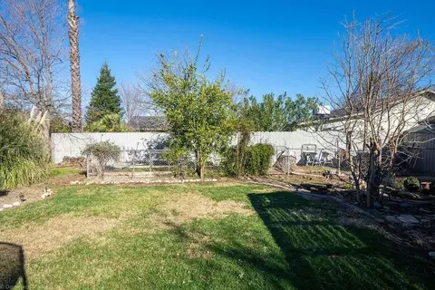 1464 Purple Way, Redding, CA 96003 photo 33