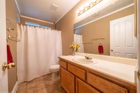 1464 Purple Way, Redding, CA 96003 photo 25
