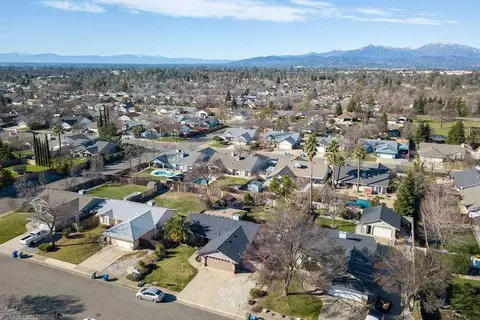 1464 Purple Way, Redding, CA 96003 photo 38