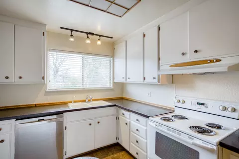 3490 E Keswick Dam Rd, Redding, CA 96003 photo 9