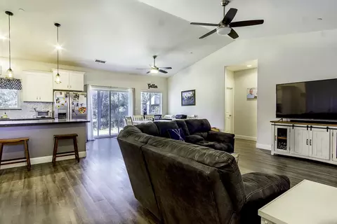 12802 Newtown Rd, Redding, CA 96003 photo 4