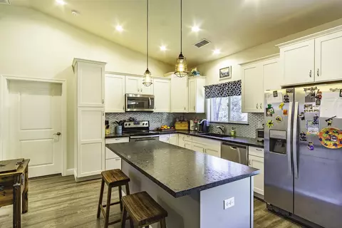 12802 Newtown Rd, Redding, CA 96003 photo 7