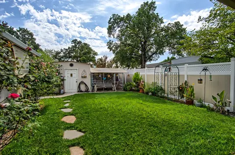 1039 Deodar Way, Redding, CA 96003 photo 19