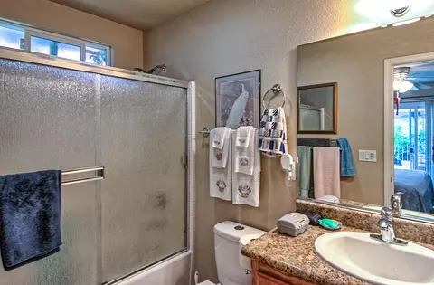 1039 Deodar Way, Redding, CA 96003 photo 13