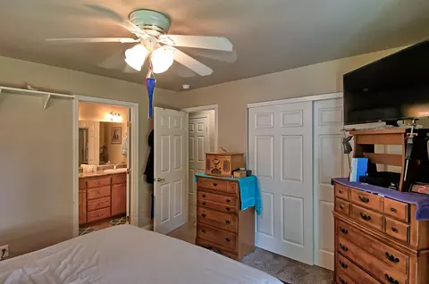 1039 Deodar Way, Redding, CA 96003 photo 11