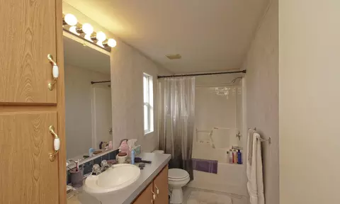 21400 Roughout Rd, Redding, CA 96003 photo 22
