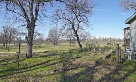 21400 Roughout Rd, Redding, CA 96003 photo 26