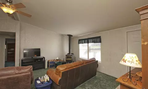 21400 Roughout Rd, Redding, CA 96003 photo 13