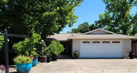 735 Cascade Ct, Redding, CA 96001 photo 1