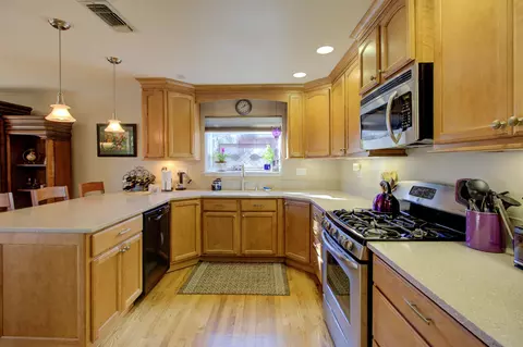 735 Cascade Ct, Redding, CA 96001 photo 5