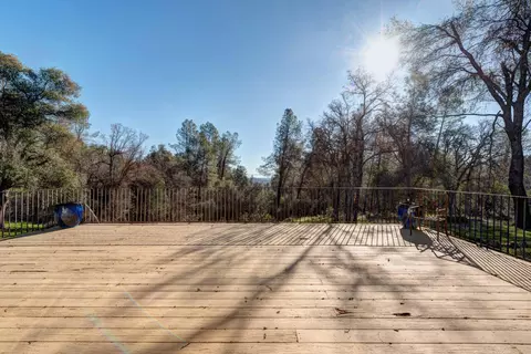 7475 Placer Rd, Redding, CA 96001 photo 3