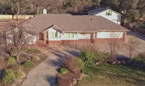 6727 Eastmont Dr, Redding, CA 96002 photo 1