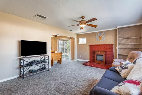325 Antelope Blvd, Red Bluff, CA 96080 photo 10