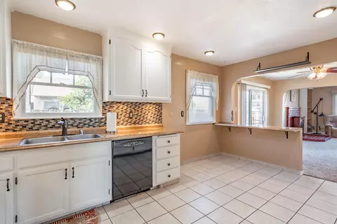 325 Antelope Blvd, Red Bluff, CA 96080 photo 7
