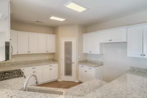 13801 Green Mountain Trl, Redding, CA 96003 photo 18