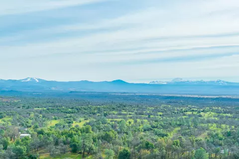 13801 Green Mountain Trl, Redding, CA 96003 photo 9