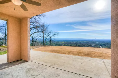13801 Green Mountain Trl, Redding, CA 96003 photo 5