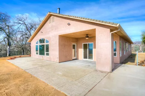 13801 Green Mountain Trl, Redding, CA 96003 photo 11