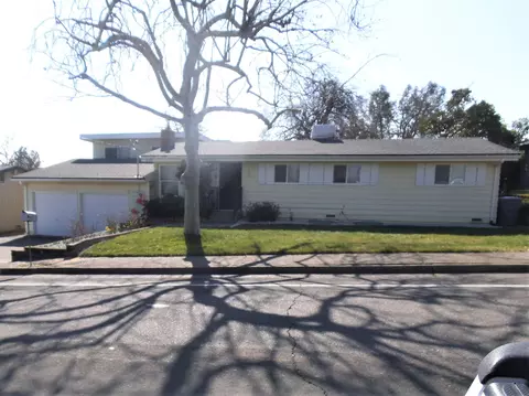 1513 Riviera Dr, Redding, CA 96001 photo 2