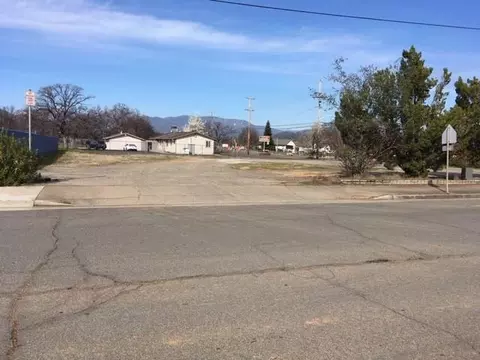 960 Lake Blvd, Redding, CA 96003 photo 2