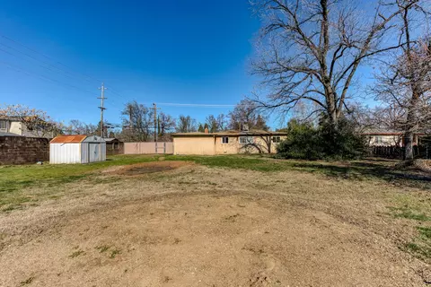 2439 Star Dr, Redding, CA 96001 photo 33