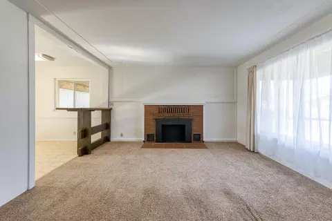 2439 Star Dr, Redding, CA 96001 photo 2