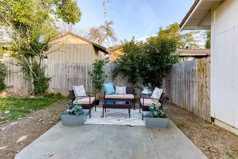 1908 Chestnut St, Redding, CA 96001 photo 9