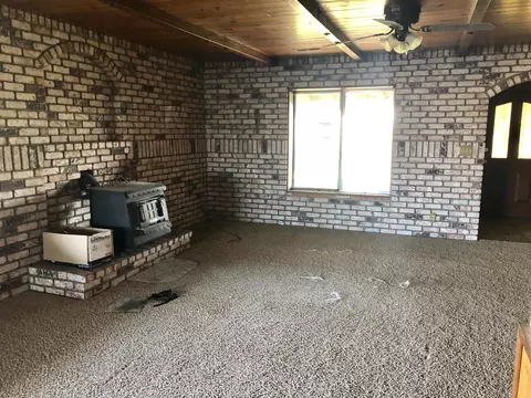 19586 Clover Rd, Redding, CA 96002 photo 9