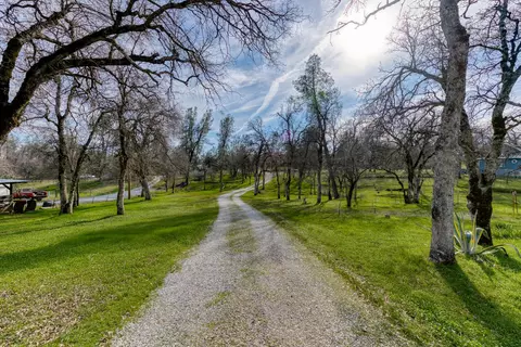 9280 Placer Rd, Redding, CA 96001 photo 2