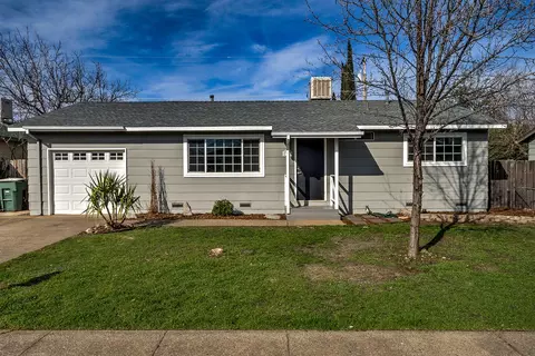 2350 Corona St, Redding, CA 96002 photo 1