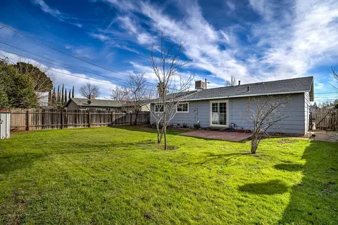 2350 Corona St, Redding, CA 96002 photo 20
