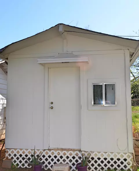 1427 Willis St, Redding, CA 96001 photo 11