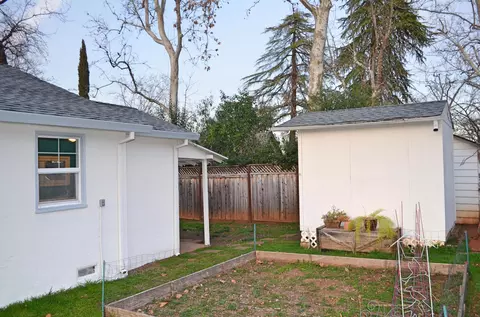 1427 Willis St, Redding, CA 96001 photo 10