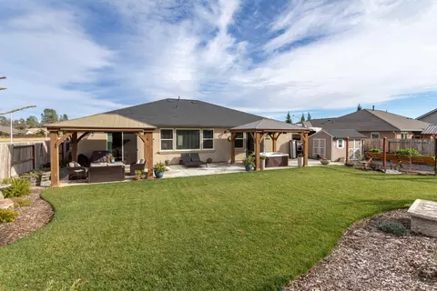 1354 Bonhurst Dr, Redding, CA 96003 photo 34