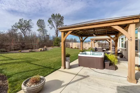 1354 Bonhurst Dr, Redding, CA 96003 photo 40